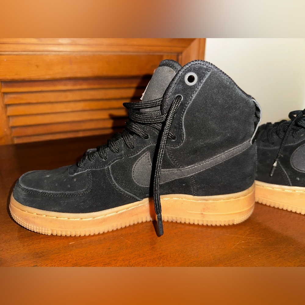 Nike Women’s Air Force 1 High SE ‘Black Gum’